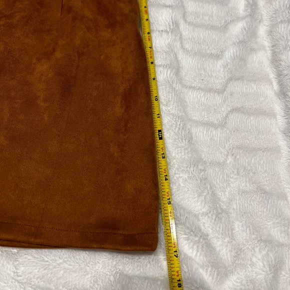 Persun Button Down Faux Suede Skirt (Toffee color) - Picture 8 of 8